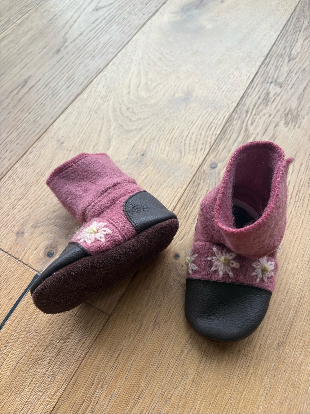 Nooks Booties